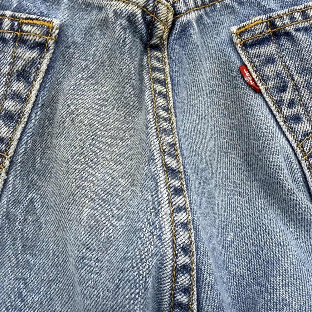 Vintage Levi's 505 Regular Fit Men's W33 L32 Jeans Blue‎ Wash Denim Casual